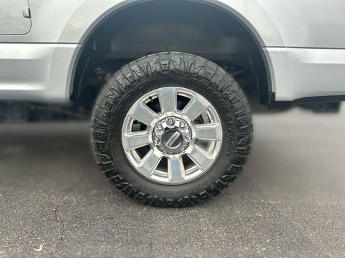 Used 2021 Ford F250 Platinum w/ FX4 Off-Road Package image 19