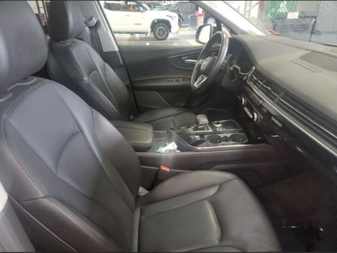 Used 2019 Audi Q7 3.0T Prestige AWD/4WD image 14
