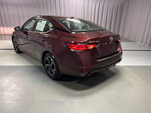 Used 2025 Nissan Sentra SV FWD image 5