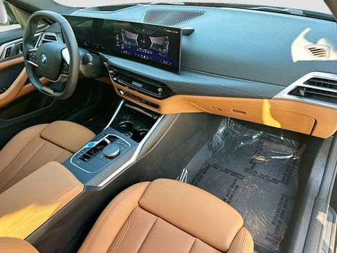 Used 2025 BMW i4 eDrive40 w/ M Sport Package image 33