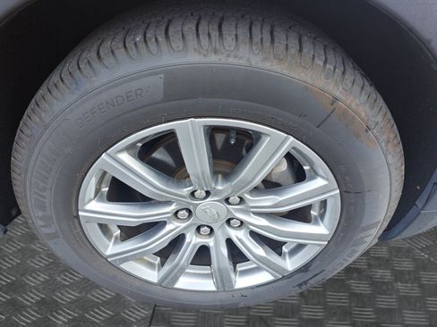 Used 2019 Cadillac XT4 Premium Luxury w/ Enhanced Visibility Package FWD image 15