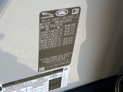 New 2026 Land Rover Defender 110 X-Dynamic SE AWD/4WD image 27