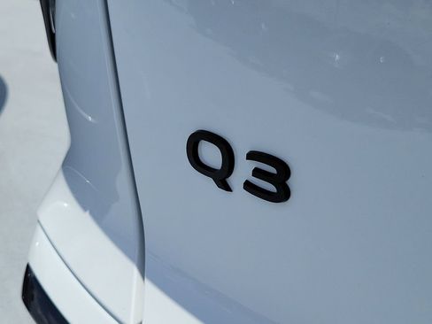 New 2026 Audi Q3 quattro 2.0T AWD/4WD image 5