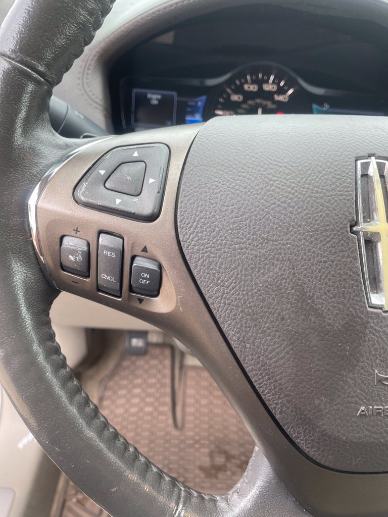 Used 2015 Lincoln MKX FWD w/ Equipment Group 102A image 15