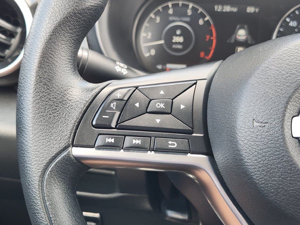 Used 2024 Nissan Kicks SV FWD image 29