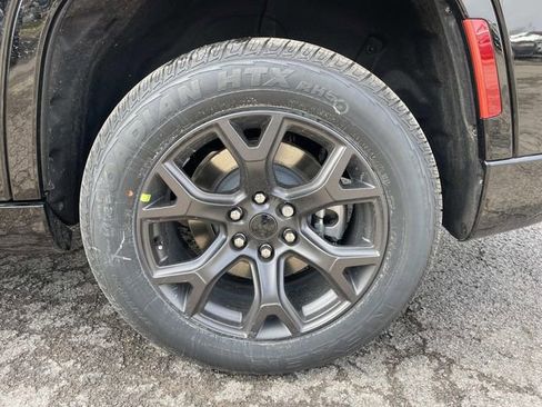 New 2026 Jeep Grand Wagoneer Limited image 11