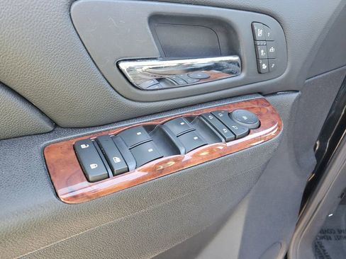 Used 2011 Chevrolet Tahoe LTZ image 14