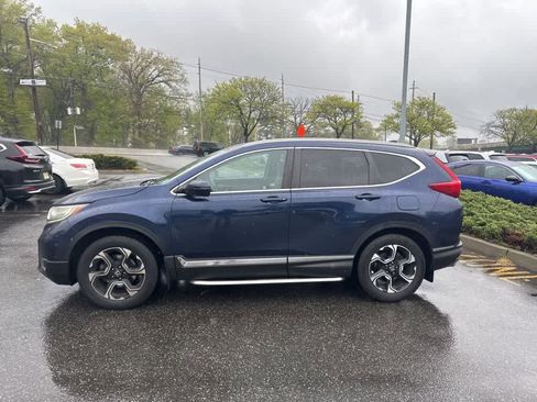 Used 2017 Honda CR-V Touring image 2