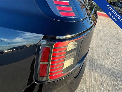 Certified 2025 Volvo EX30 Plus w/ Climate Package image 40