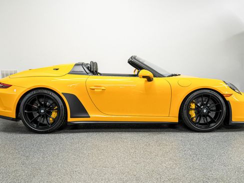 Used 2019 Porsche 911 Speedster RWD image 55