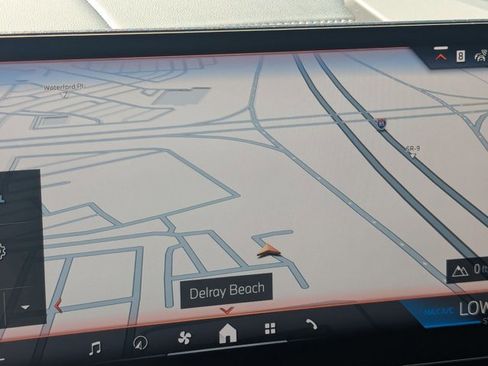 New 2026 BMW X7 M60i image 13