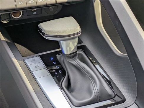 New 2026 Hyundai Elantra SE image 16