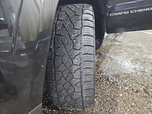Used 2014 Jeep Grand Cherokee Summit AWD/4WD image 36
