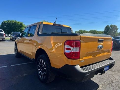 Used 2023 Ford Maverick Lariat FWD image 4