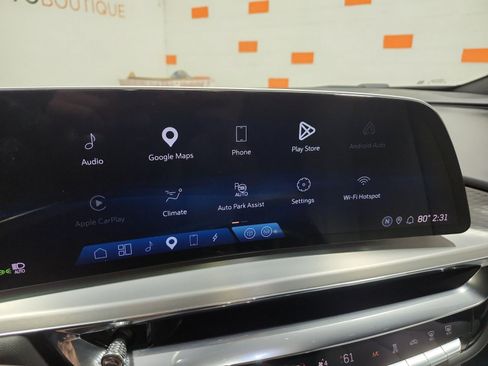 Used 2023 Cadillac Lyriq 2WD image 21