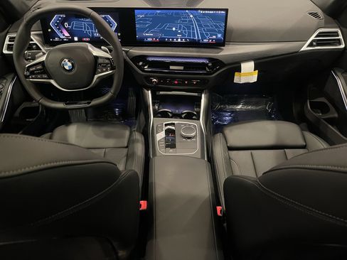 Used 2025 BMW 330i xDrive Sedan w/ M Sport Package image 16