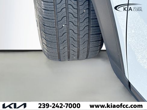 Used 2021 Chevrolet TrailBlazer LT w/ Sun and Liftgate Package image 41