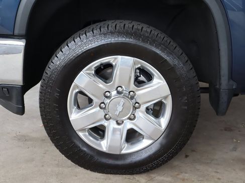 Used 2020 Chevrolet Silverado 2500 LTZ w/ LTZ Plus Package image 11