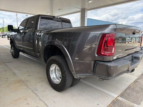 Used 2025 RAM 3500 Limited image 6