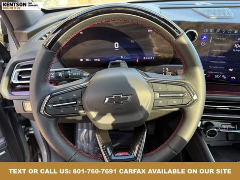 Used 2024 Chevrolet Traverse RS image 17