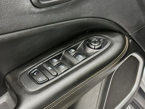 Used 2018 Jeep Compass Limited w/ Navigation Group image 15