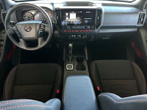 Used 2026 Nissan Frontier PRO-4X AWD/4WD image 12
