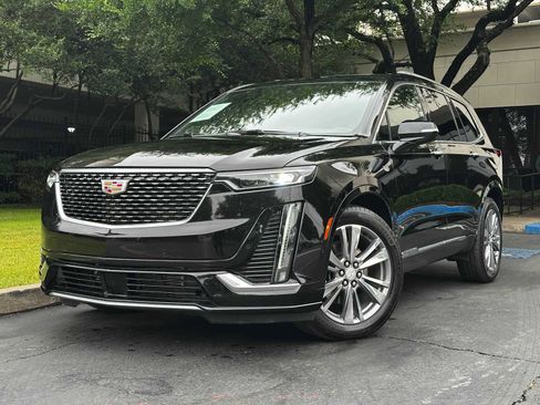 Certified 2025 Cadillac XT6 Premium Luxury w/ Platinum Package AWD/4WD image 1