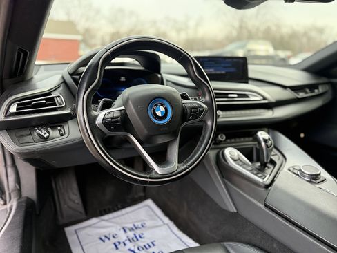 Used 2015 BMW i8 image 23