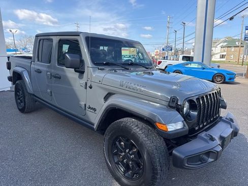 Used 2021 Jeep Gladiator Sport AWD/4WD image 4