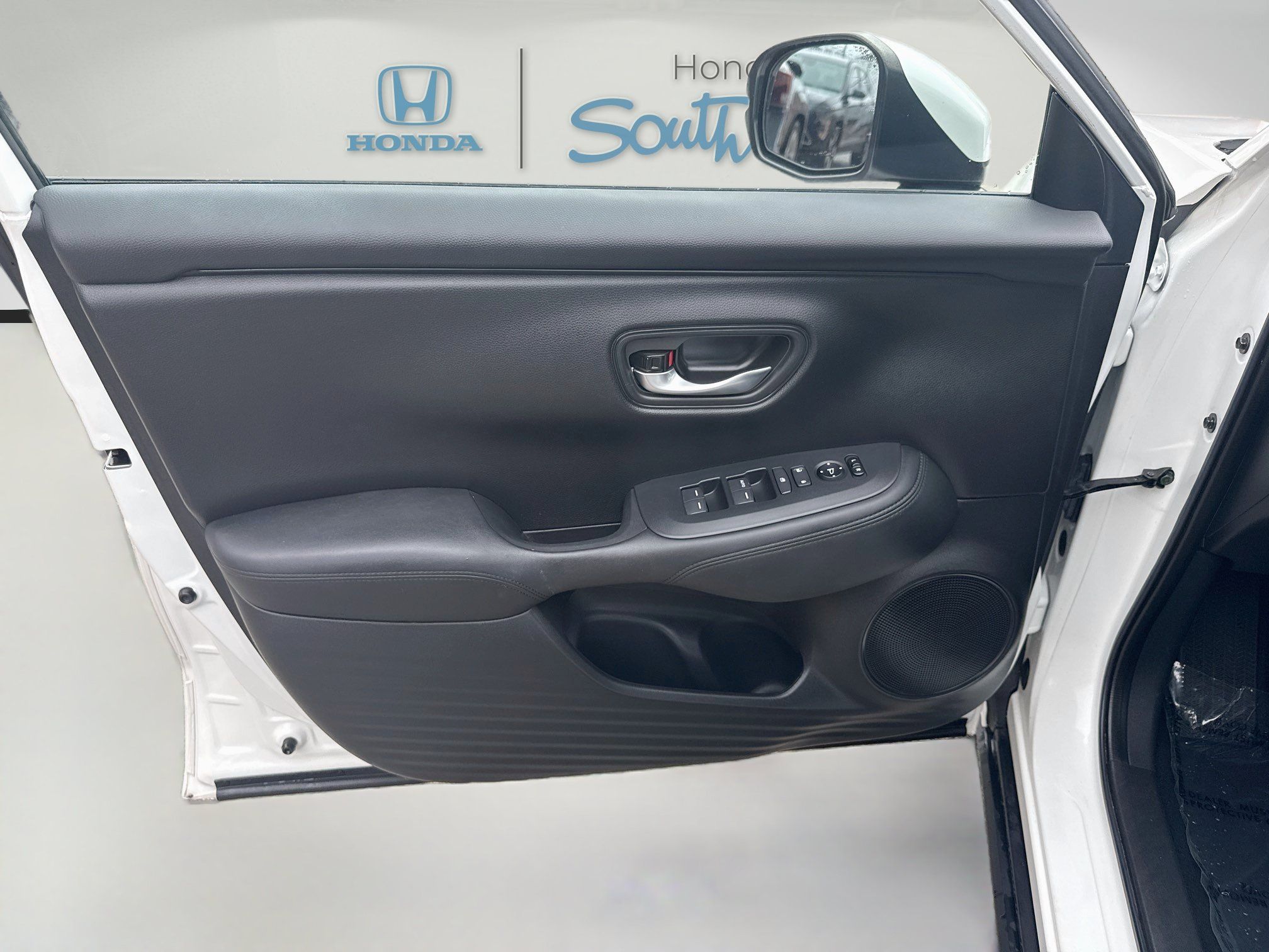 Used 2024 Honda HR-V LX image 18
