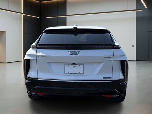 Certified 2024 Cadillac Lyriq Luxury RWD image 5