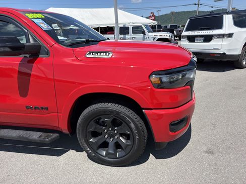 Used 2025 RAM 1500 Big Horn AWD/4WD image 4