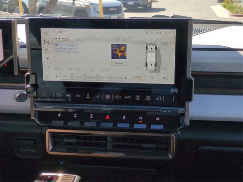 Used 2024 GMC Hummer EV 3X w/ Omega Edition image 33