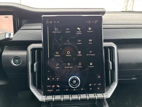 Certified 2025 GMC Acadia Elevation image 19