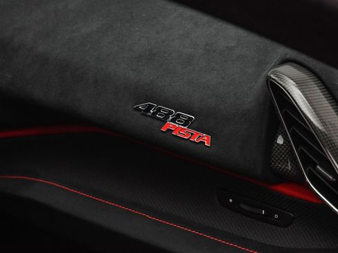 Used 2020 Ferrari 488 Pista Coupe RWD image 38