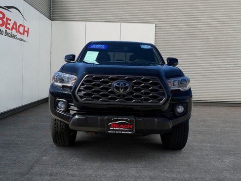 Used 2023 Toyota Tacoma TRD Off-Road w/ TRD Premium Off Road Package AWD/4WD image 5
