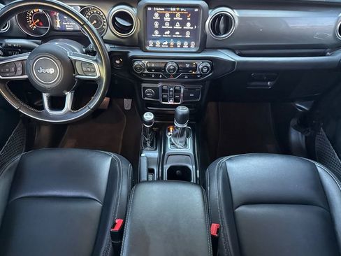 Used 2021 Jeep Wrangler Unlimited Sahara w/ Uconnect 4C Nav & Sound Group AWD/4WD image 13