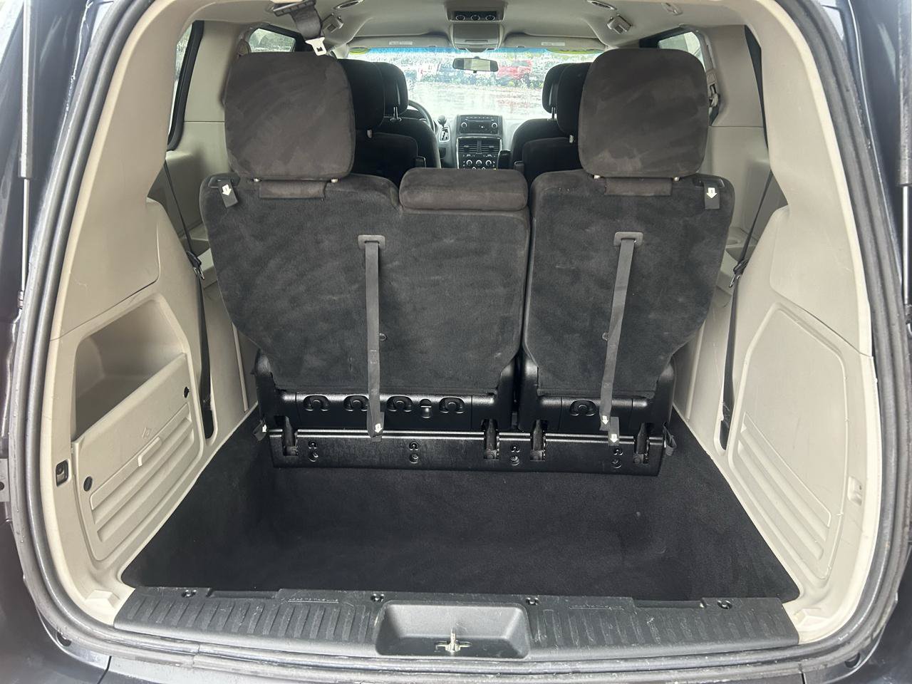 Used 2013 Dodge Grand Caravan SE FWD image 15