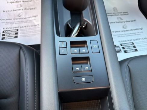 Used 2025 Hyundai Ioniq 6 SEL image 20