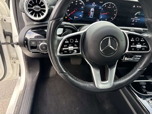 Used 2022 Mercedes-Benz A 220 4MATIC image 28