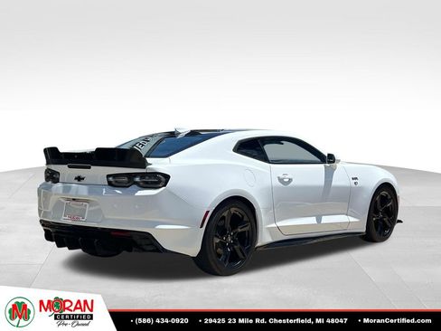 Used 2021 Chevrolet Camaro LT w/ RS Package RWD image 5