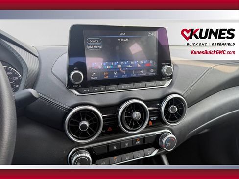 Used 2024 Nissan Sentra SV FWD image 15
