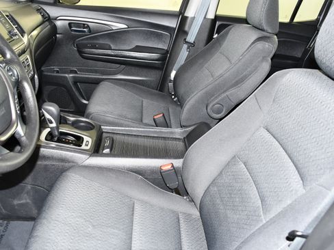 Used 2019 Honda Ridgeline Sport image 39