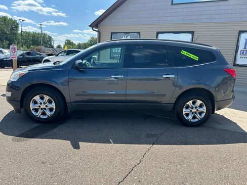 Used 2011 Chevrolet Traverse LS AWD/4WD image 8