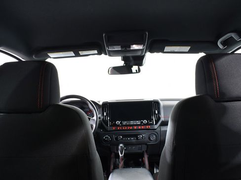 Used 2025 Nissan Frontier PRO-4X w/ Black Accent Package image 17