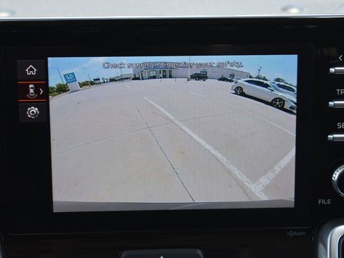 Used 2022 Kia Sorento LX FWD image 5