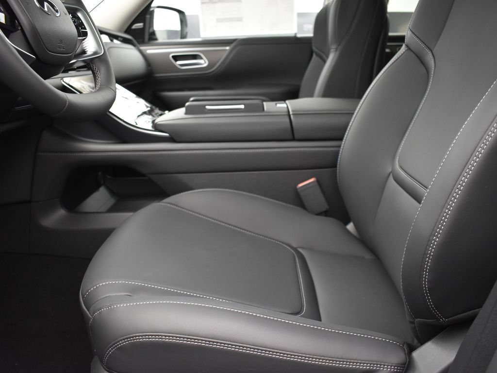 Used 2025 INFINITI QX80 Pure RWD image 13