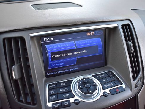 Used 2010 INFINITI G37 Convertible w/ Premium Pkg RWD image 15