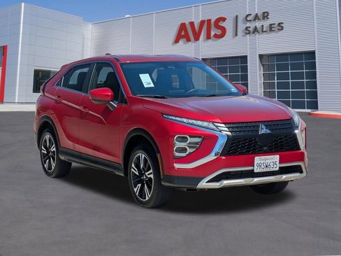 Used 2025 Mitsubishi Eclipse Cross SE AWD/4WD image 3