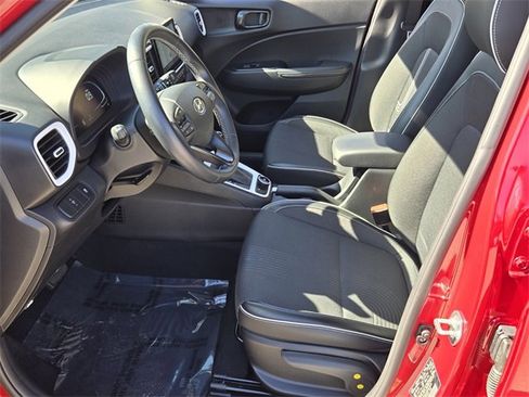 Certified 2023 Hyundai Venue Limited image 10